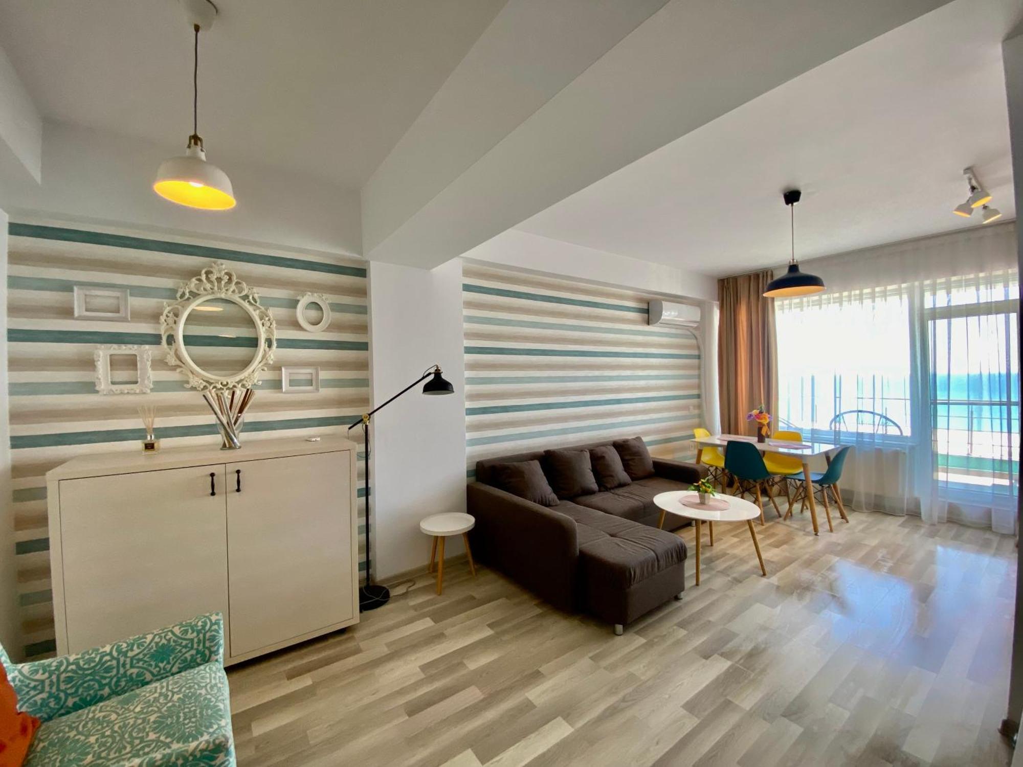 Summerland Mamaia View Екстер'єр фото