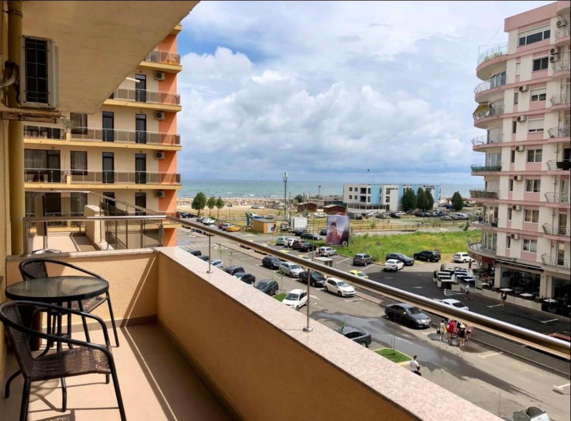 Summerland Mamaia View Екстер'єр фото