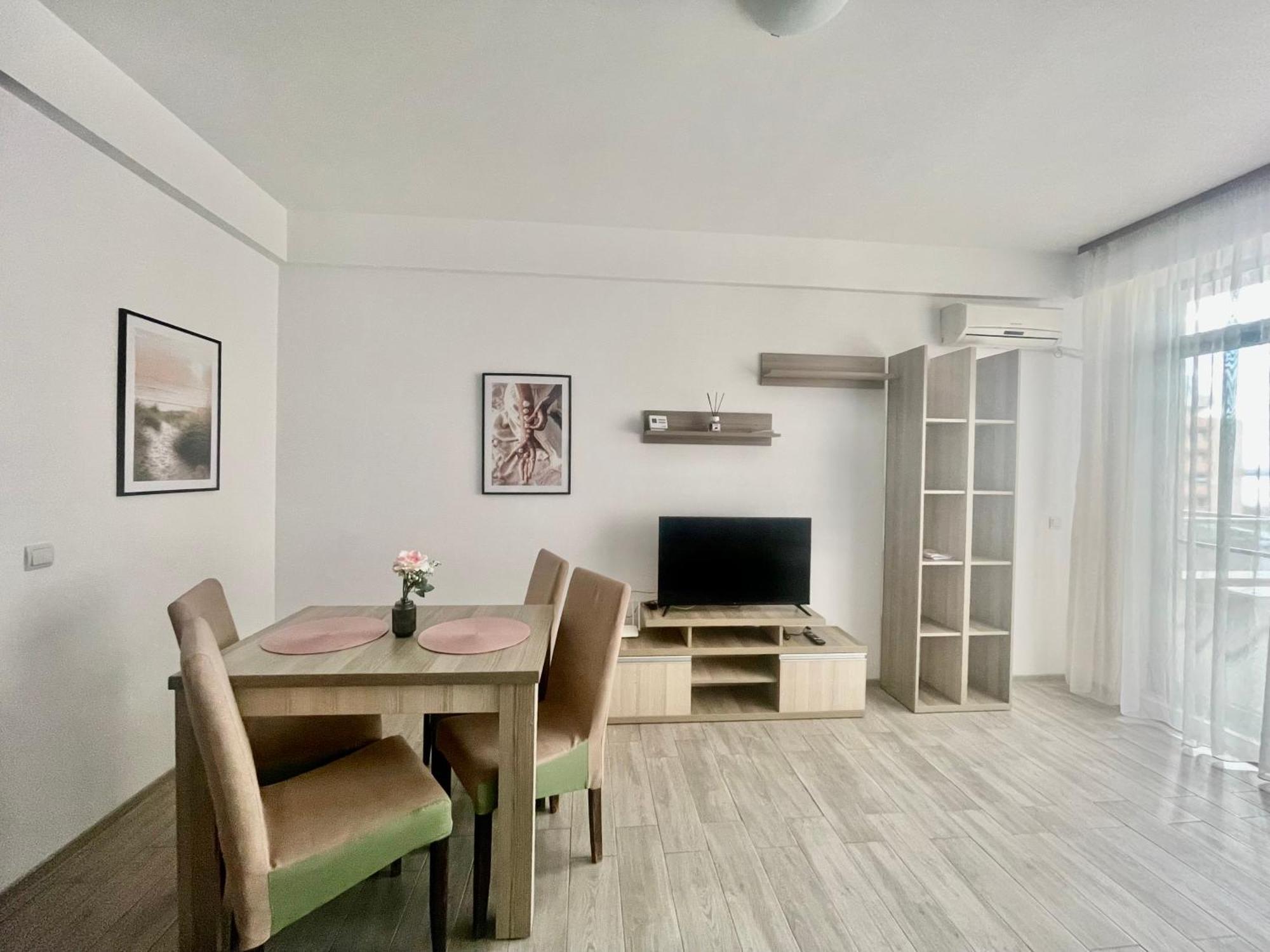 Summerland Mamaia View Екстер'єр фото