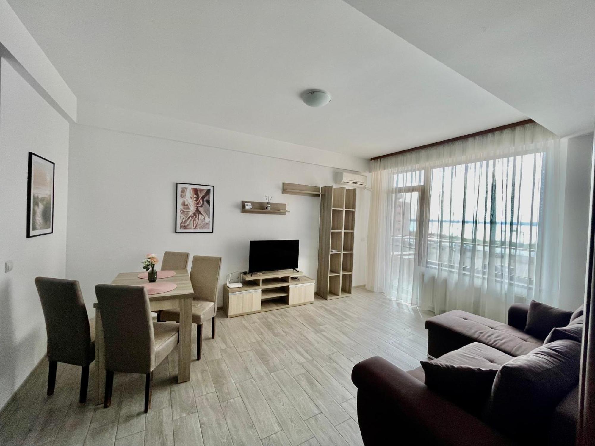 Summerland Mamaia View Екстер'єр фото